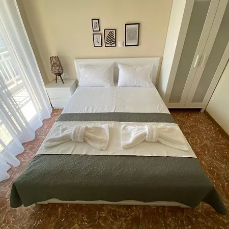 New Zeusplace With Private Parking Katerini Apartman
