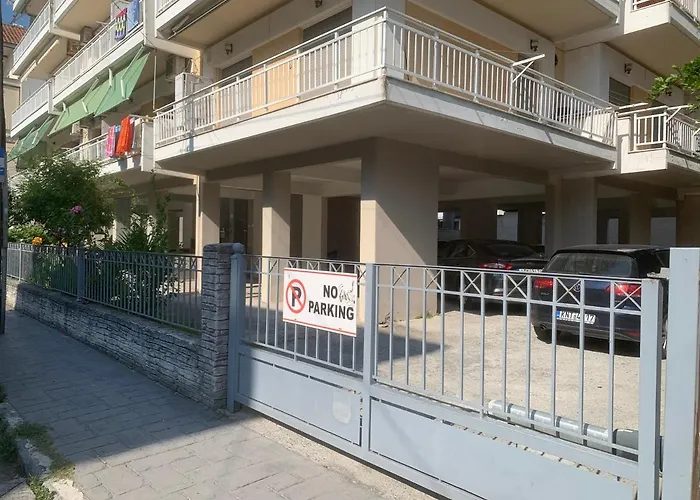 דירה New Zeusplace With Private Parking Katerini Paralía